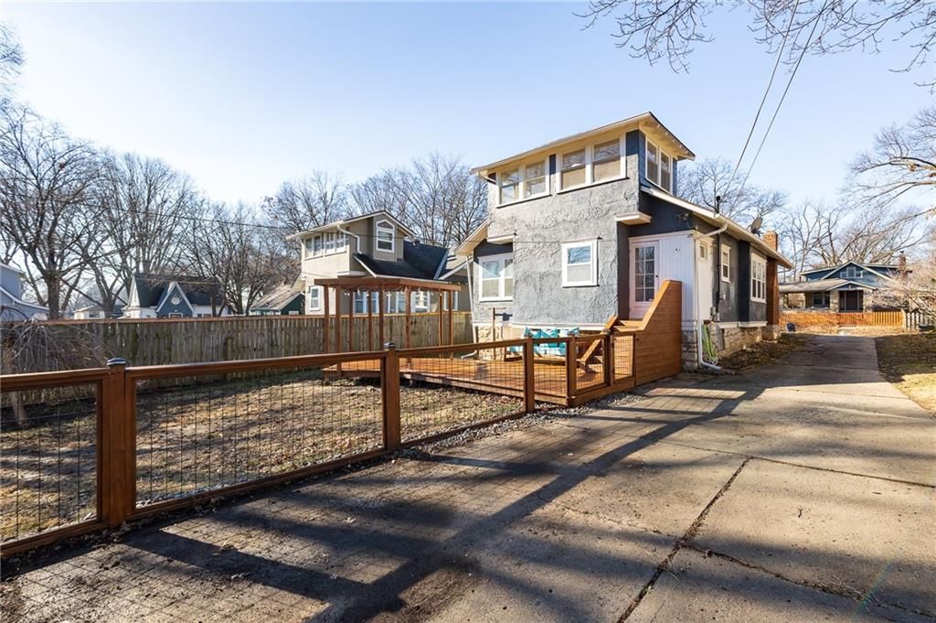 5929 Kenwood Avenue — photo 29
