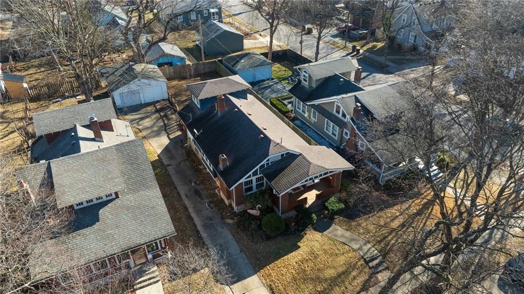 5929 Kenwood Avenue — photo 35
