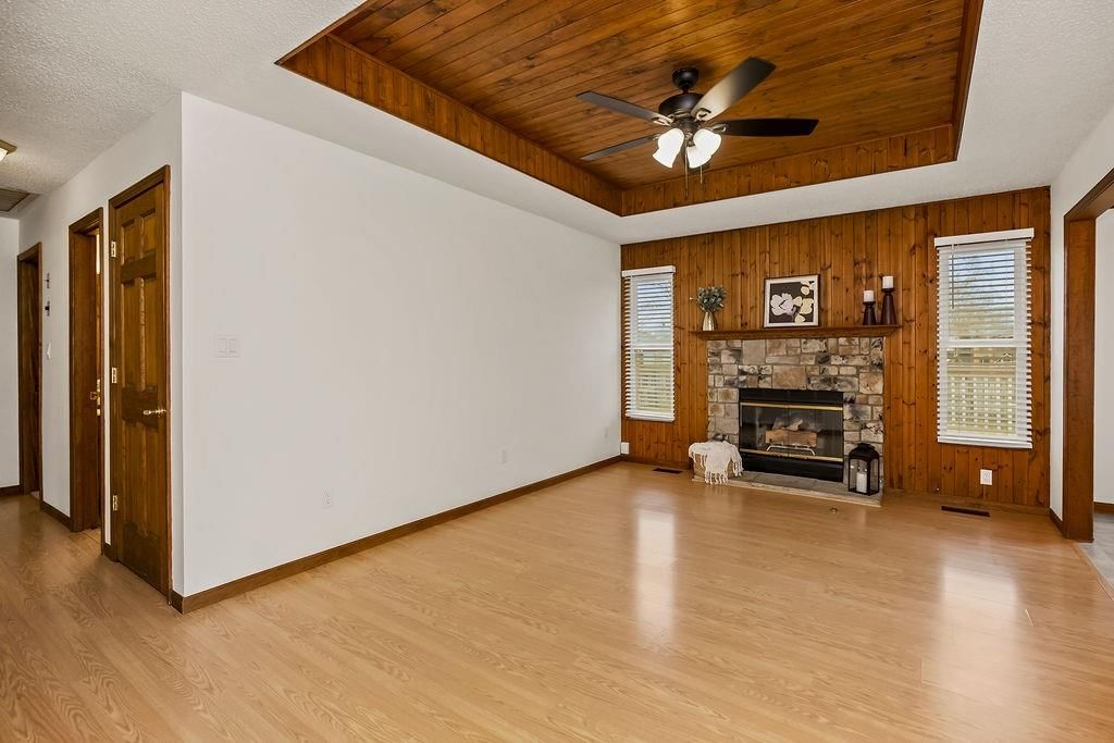 211 SW Cross Creek Drive — photo 4