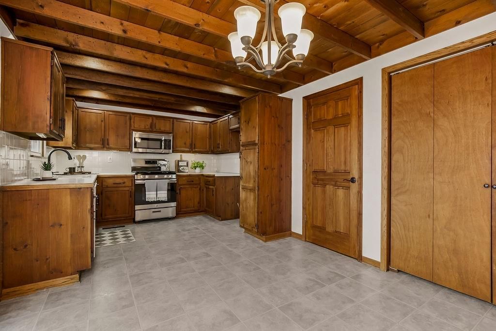 211 SW Cross Creek Drive — photo 9