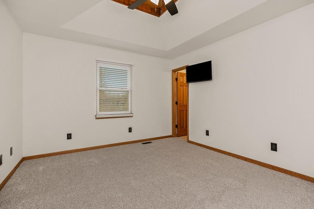 211 SW Cross Creek Drive — photo 12