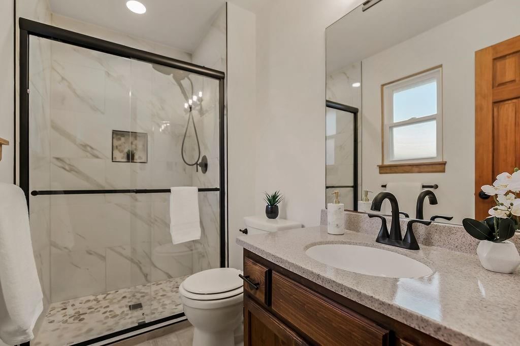 211 SW Cross Creek Drive — photo 14