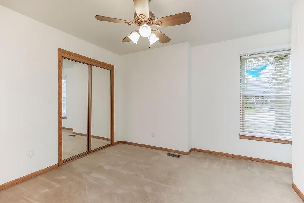 211 SW Cross Creek Drive — photo 18