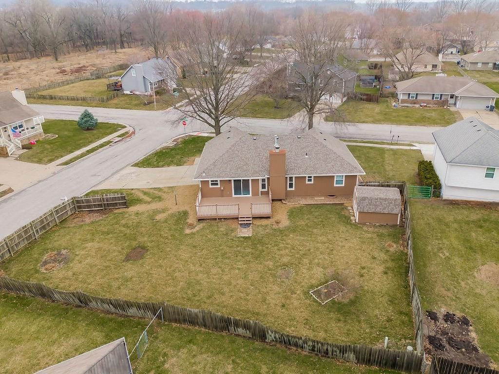 211 SW Cross Creek Drive — photo 29
