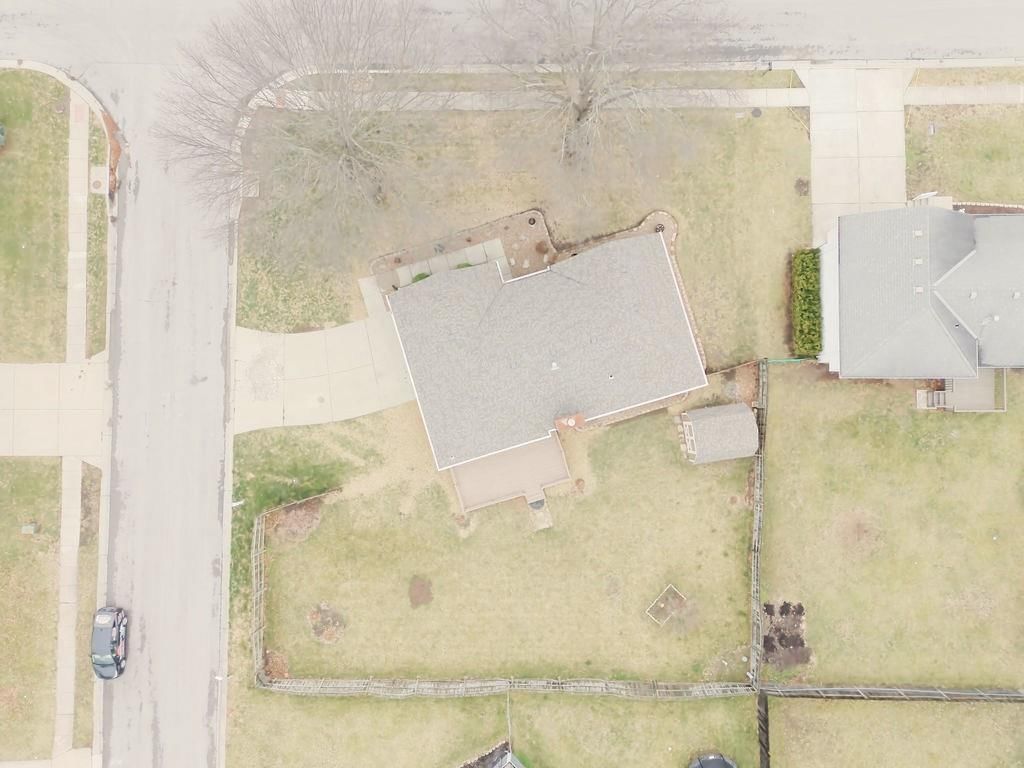 211 SW Cross Creek Drive — photo 31