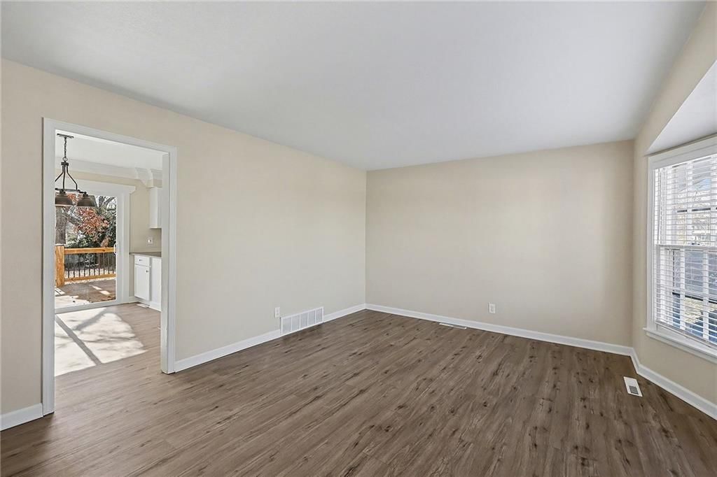 6701 E 136th Street — photo 5