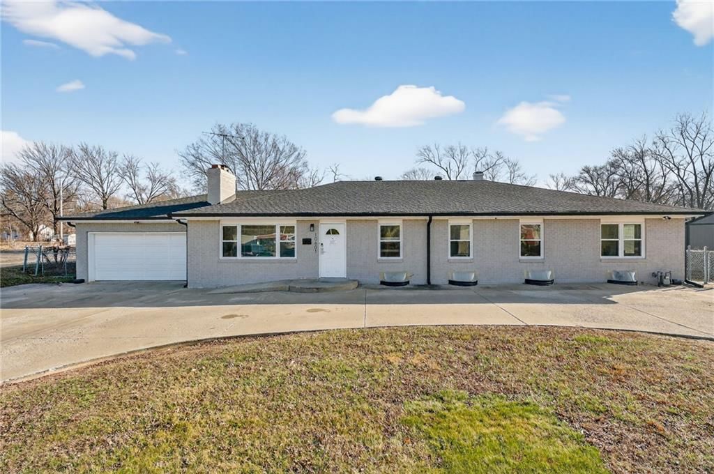 10601 Blue Ridge Boulevard — photo 2