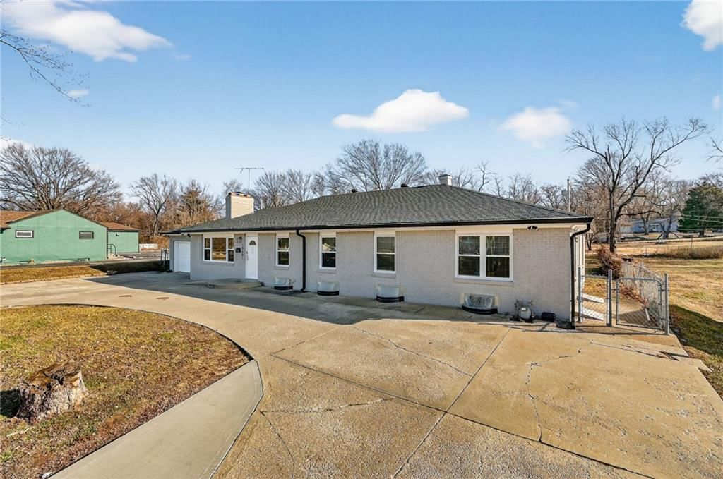 10601 Blue Ridge Boulevard — photo 3