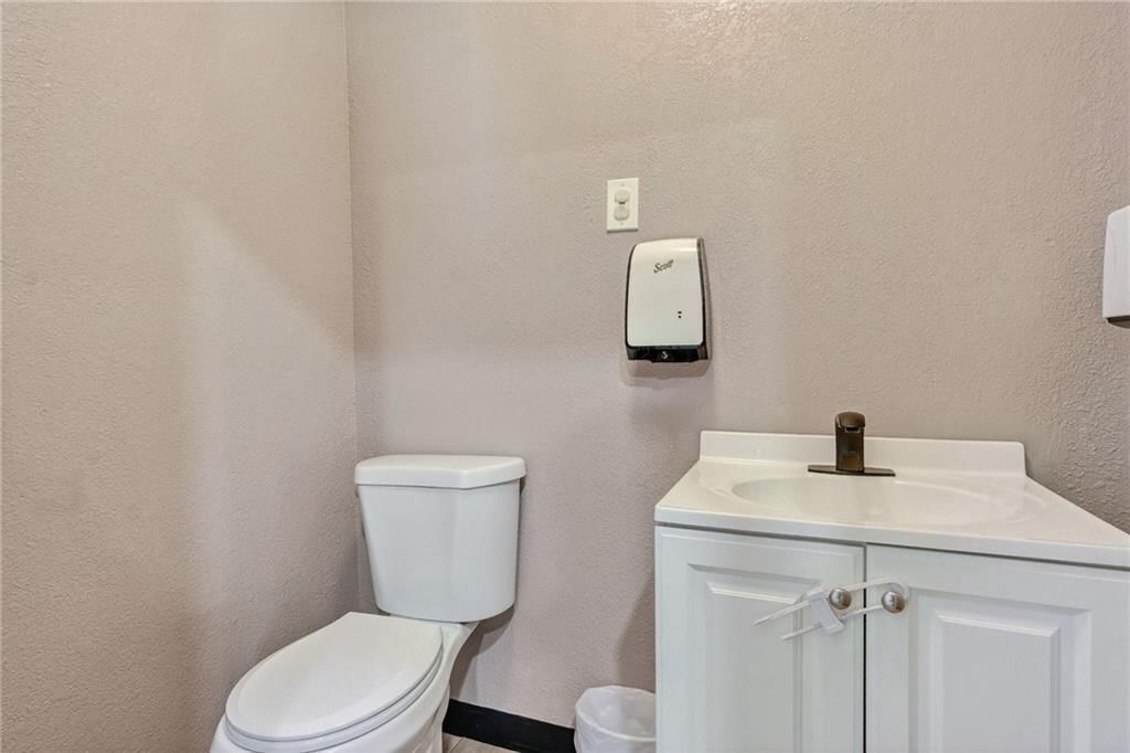 10601 Blue Ridge Boulevard — photo 27