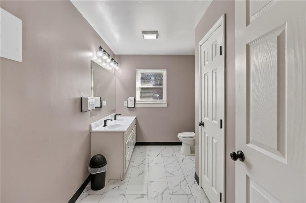10601 Blue Ridge Boulevard — photo 36