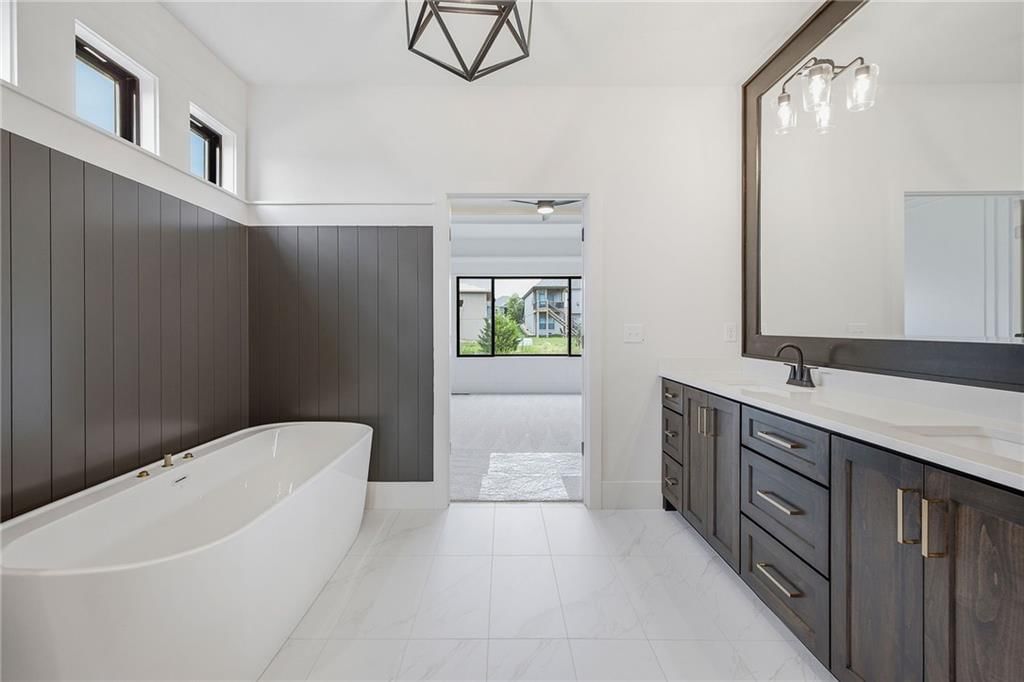 1004 Wilds Parkway — photo 33