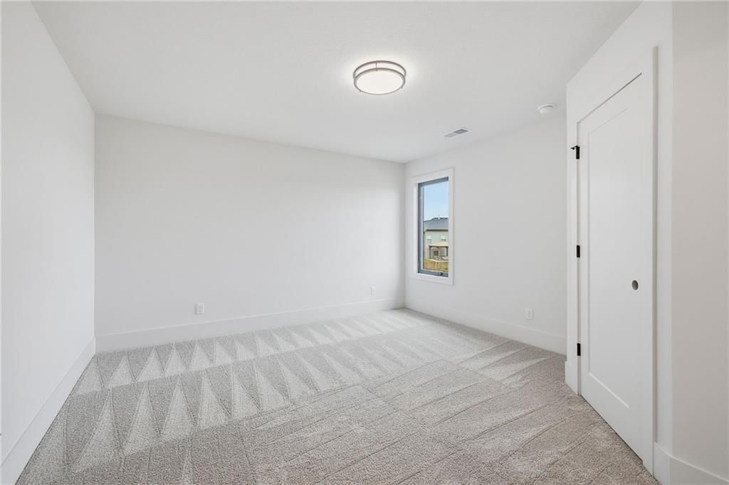 1004 Wilds Parkway — photo 47
