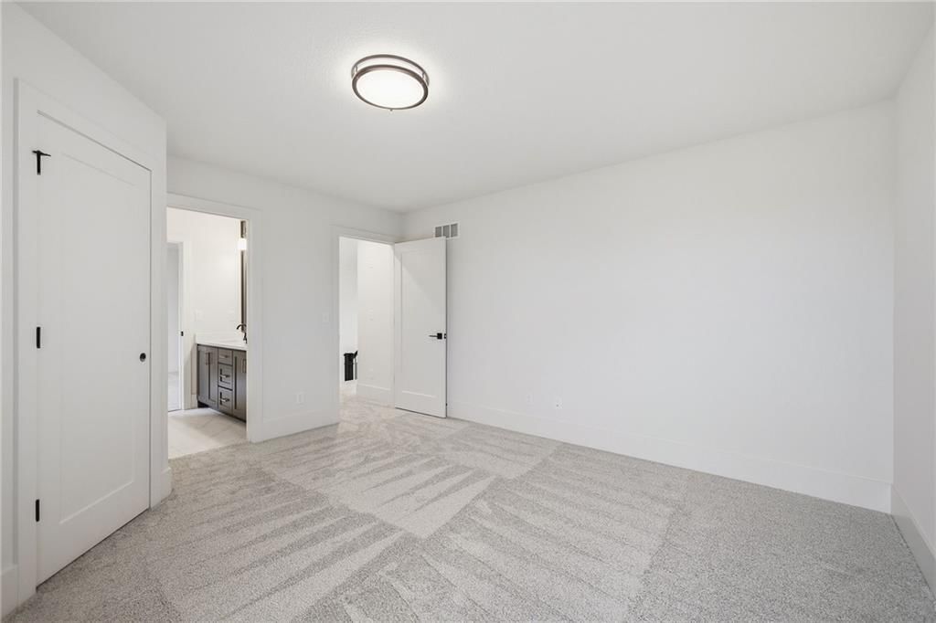 1004 Wilds Parkway — photo 48