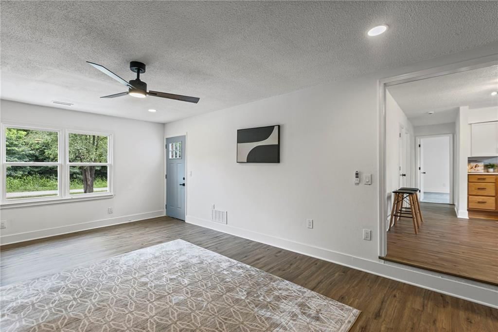 18714 S Lakeside Lane — photo 9