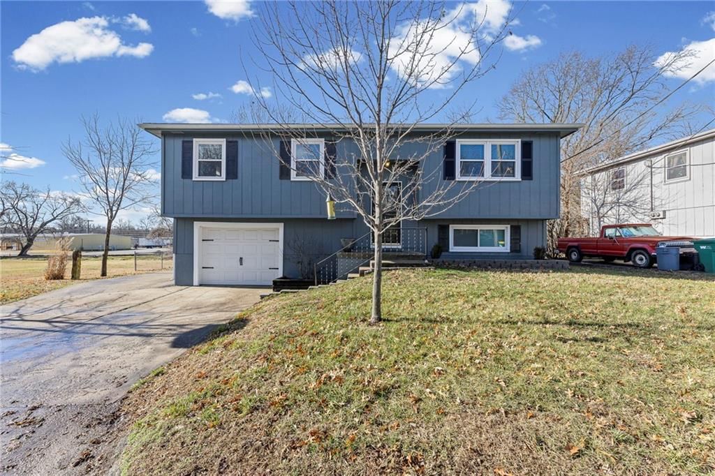 808 S Pearl Street, Paola, KS