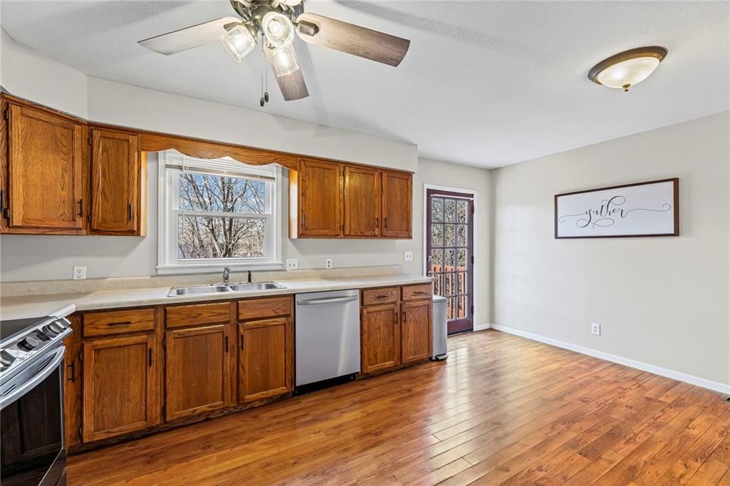 808 S Pearl Street — photo 12