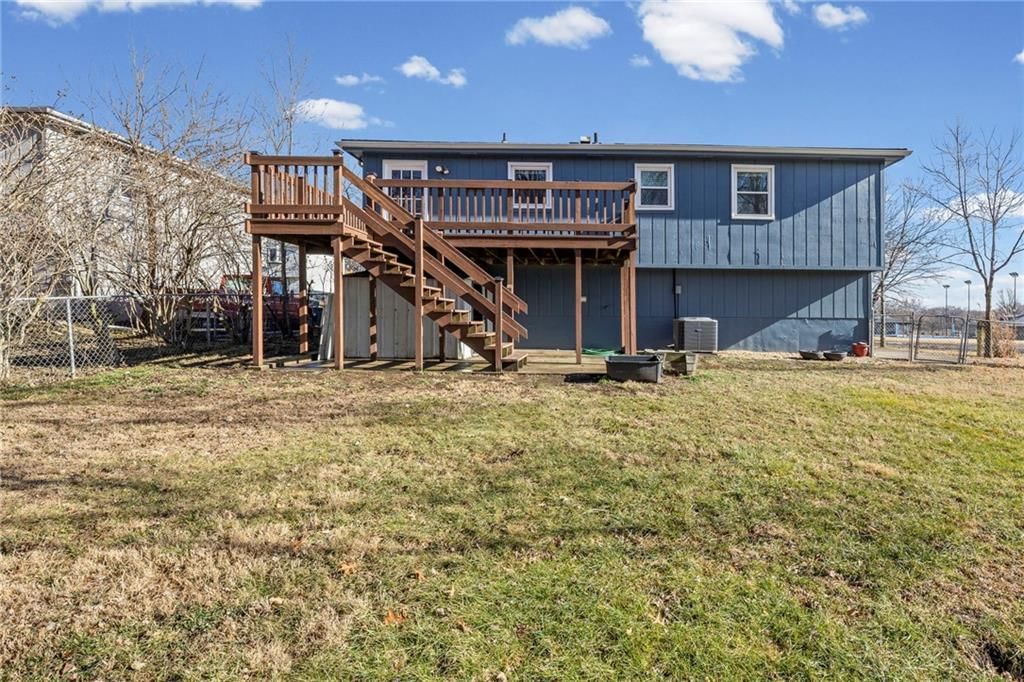 808 S Pearl Street — photo 35