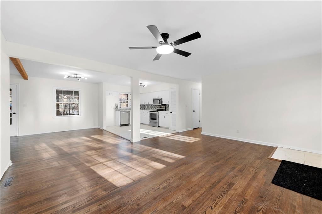 3528 NE 47th Street — photo 3