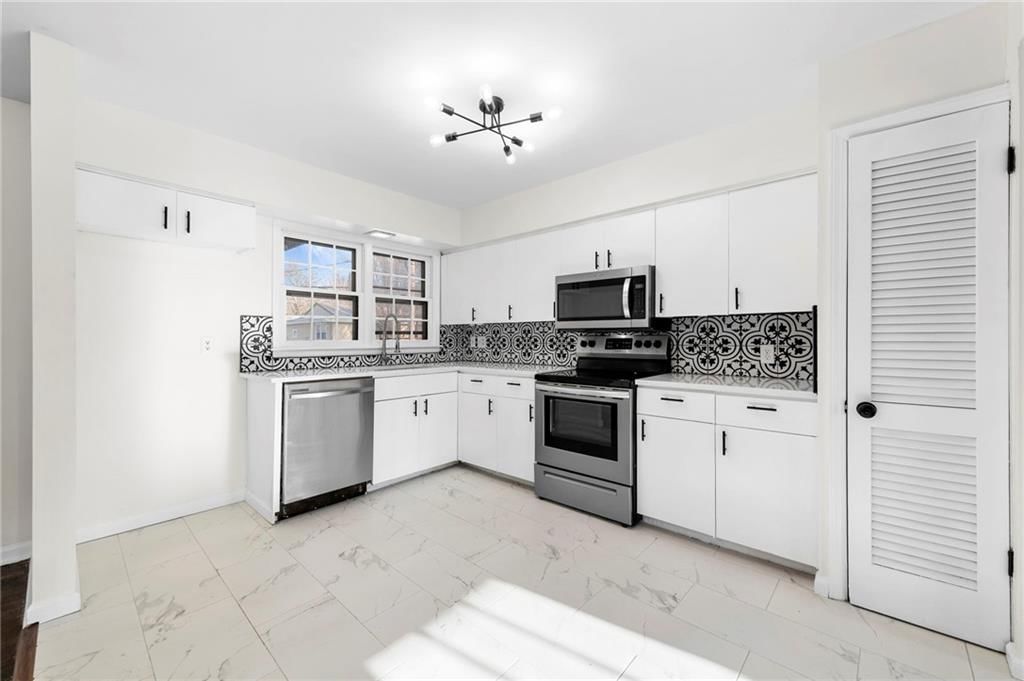 3528 NE 47th Street — photo 4