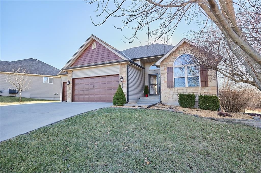 707 Tomahawk Court — photo 3