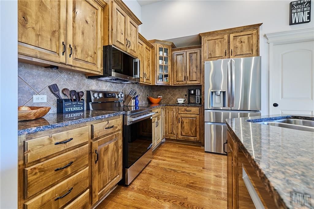 707 Tomahawk Court — photo 13