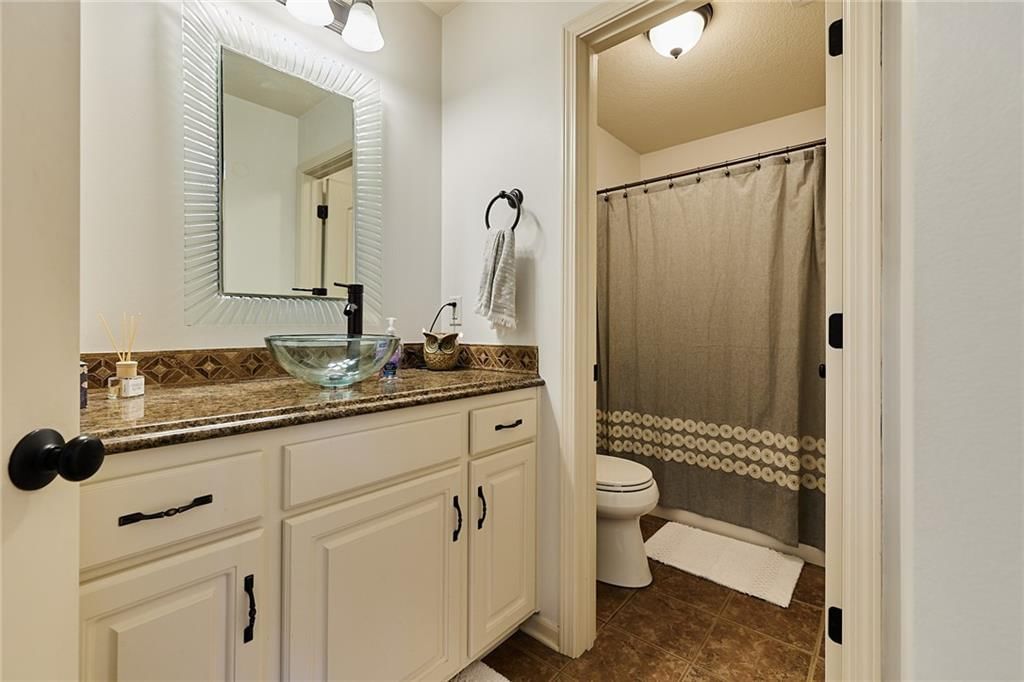 707 Tomahawk Court — photo 33