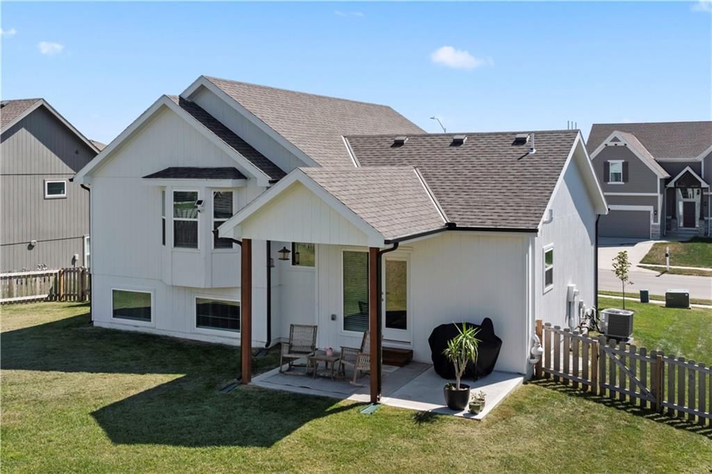 6008 NE 119th Street — photo 42