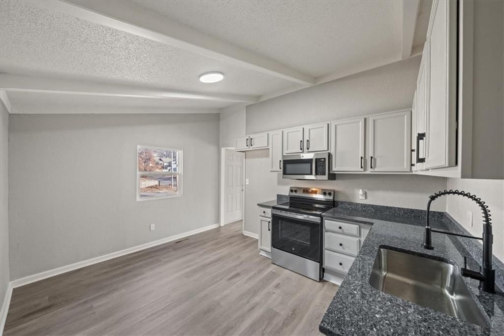 4027 E 45th Street — photo 13