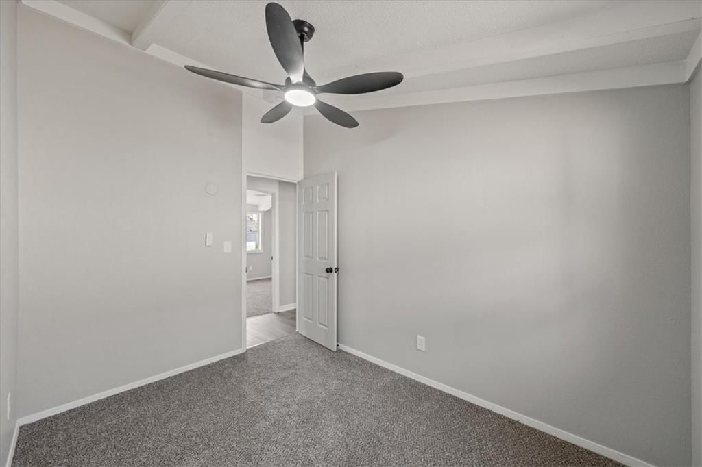 4027 E 45th Street — photo 21