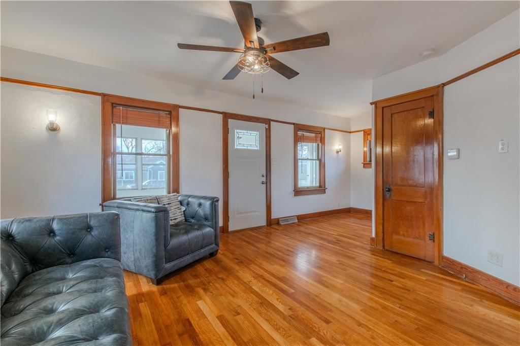 904 Pinkston Street — photo 8