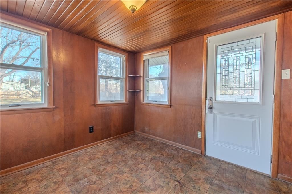 904 Pinkston Street — photo 39