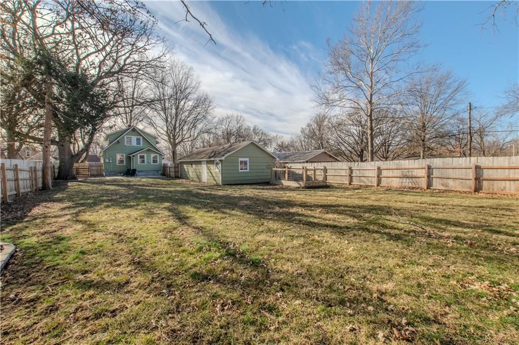 904 Pinkston Street — photo 40