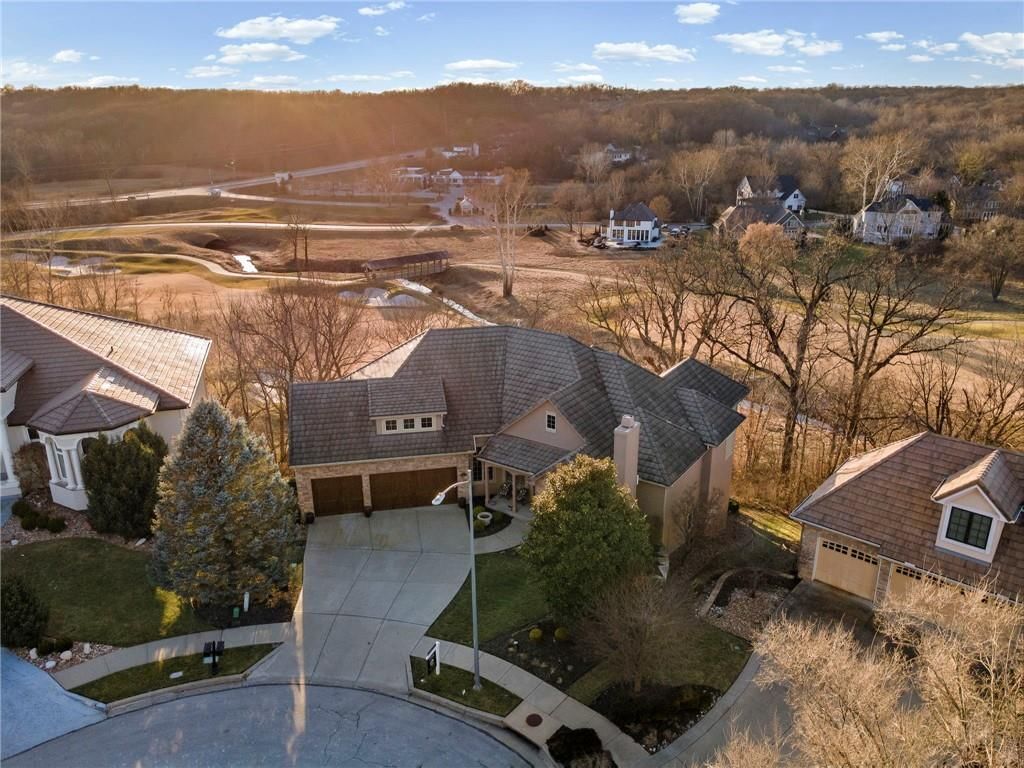 6412 Muirfield Street, Parkville, MO