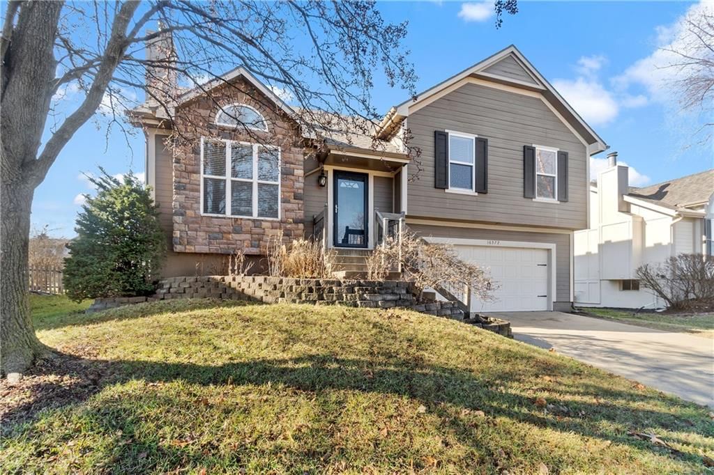 16372 S Sunset Street, Olathe, KS