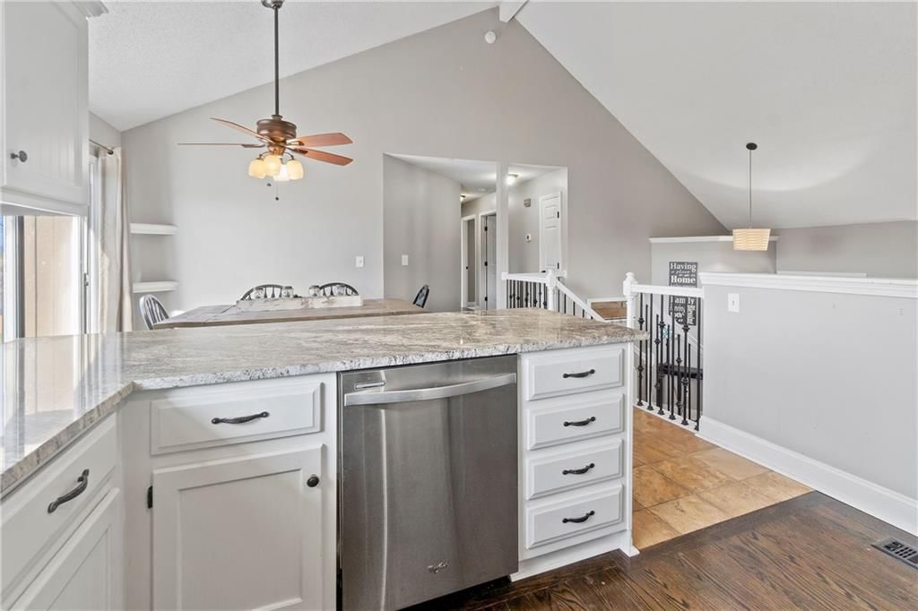16372 S Sunset Street — photo 11
