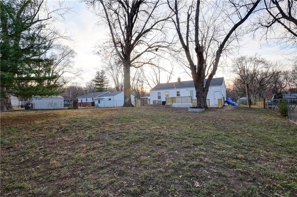 5517 Willow Avenue — photo 8