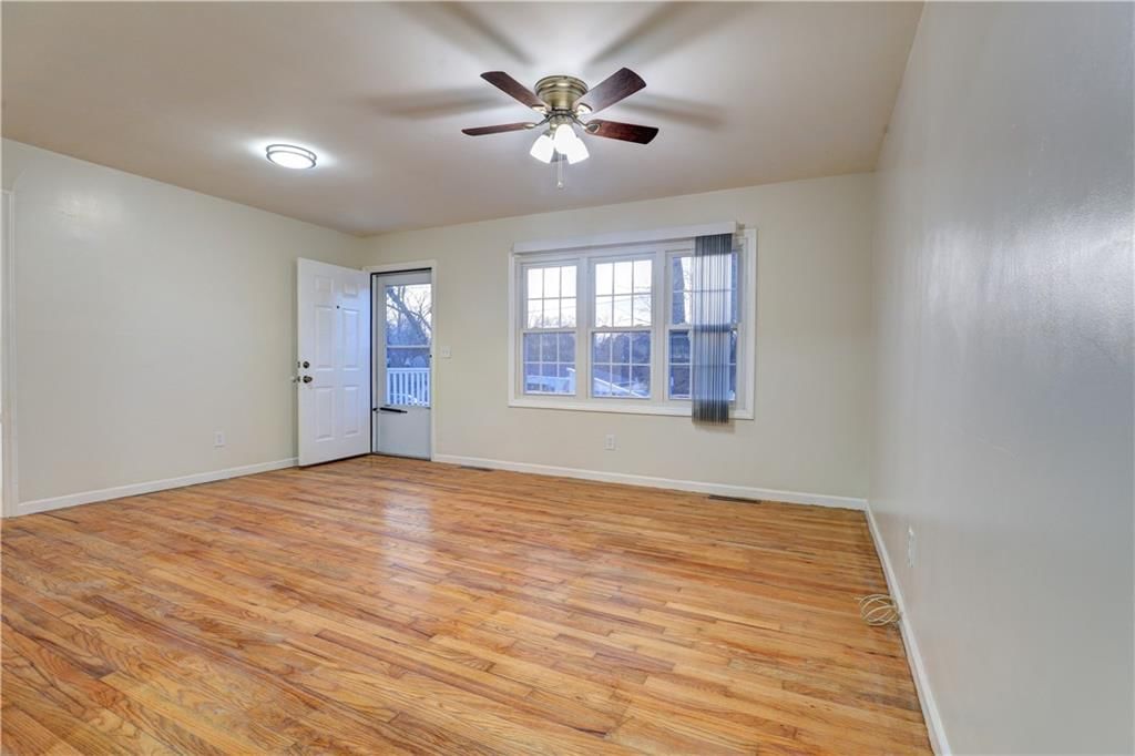5517 Willow Avenue — photo 11