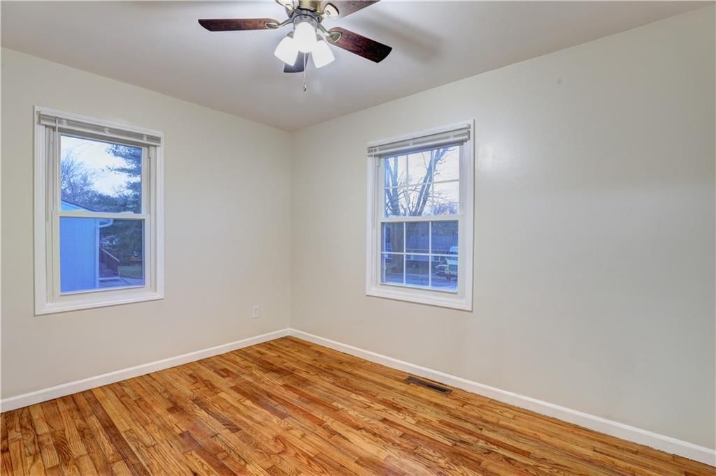 5517 Willow Avenue — photo 18
