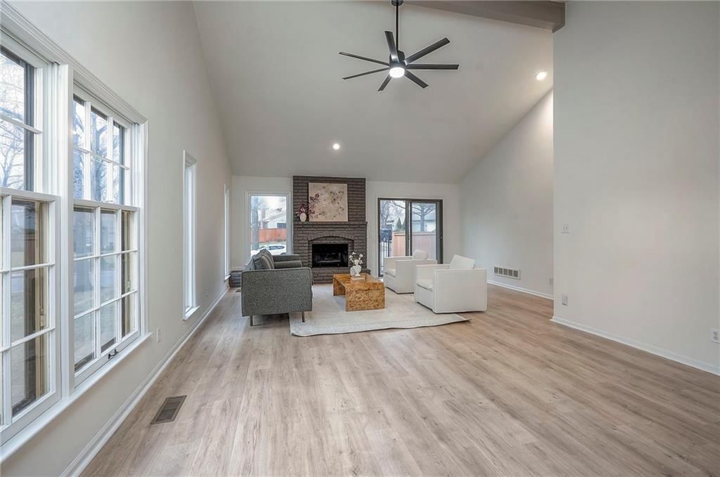 12891 Cambridge Court — photo 13