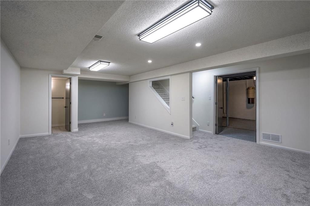 12891 Cambridge Court — photo 29