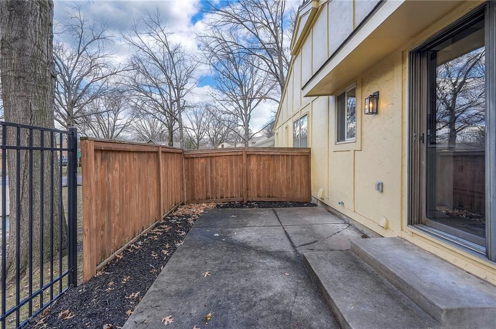 12891 Cambridge Court — photo 36
