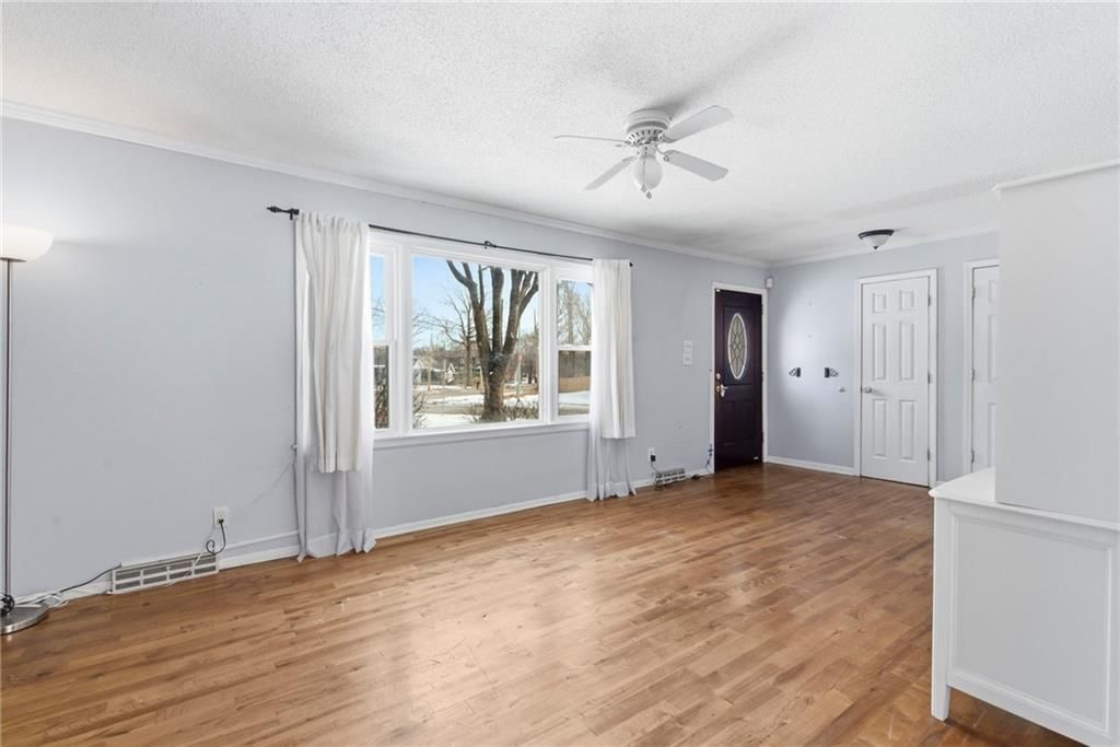 9900 OAKDELL Street — photo 5