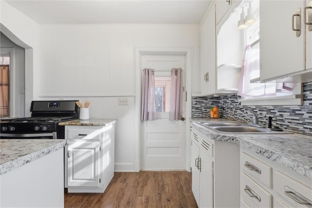7821 Robinson Street — photo 14