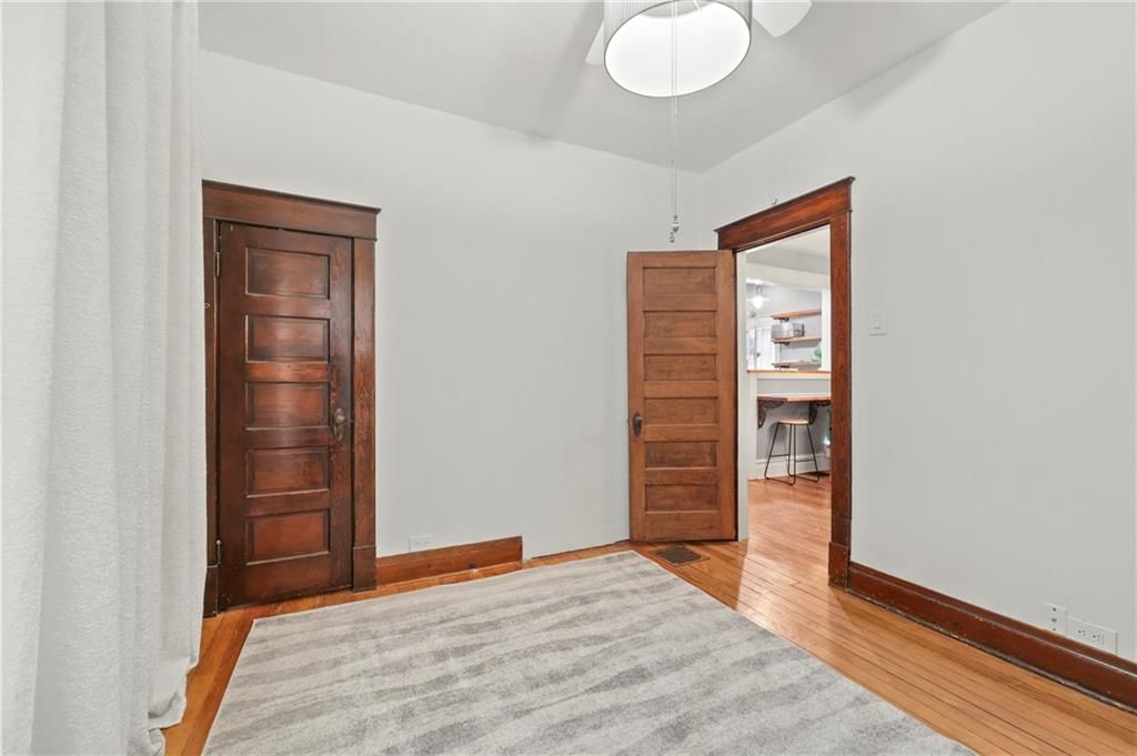 406 S Russell Street — photo 16