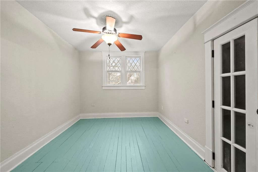 406 S Russell Street — photo 26