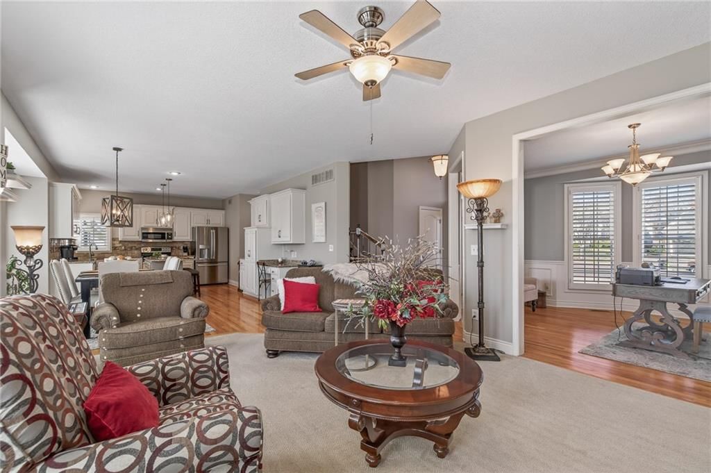 15230 Woodson Lane — photo 11