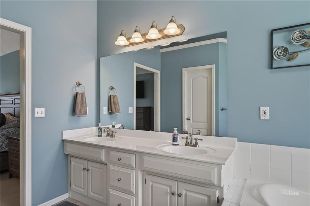 15230 Woodson Lane — photo 21
