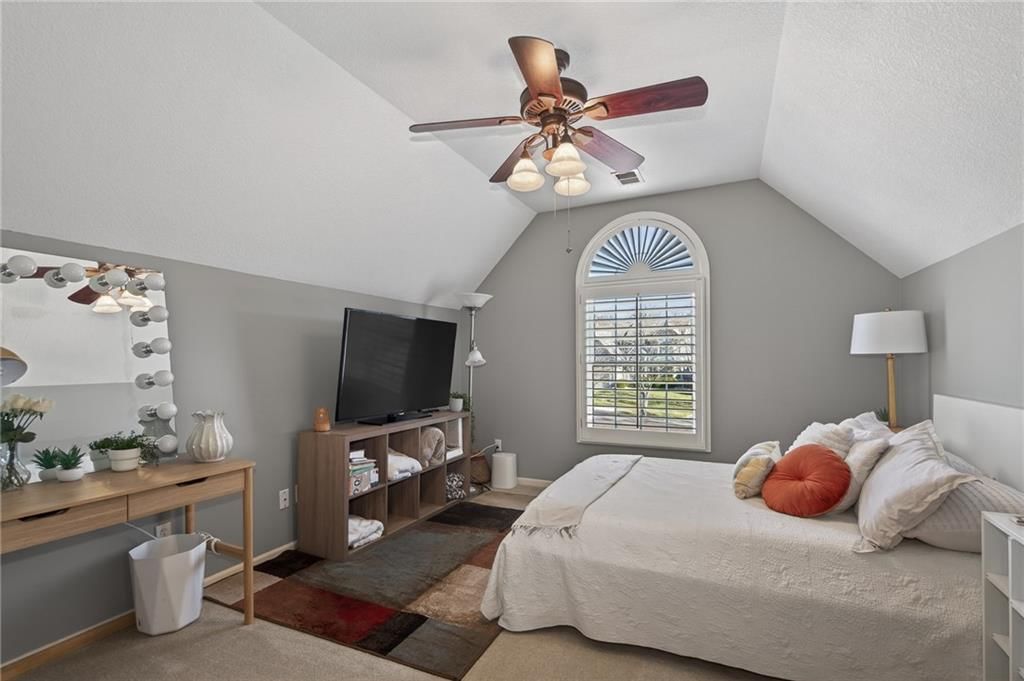 15230 Woodson Lane — photo 28
