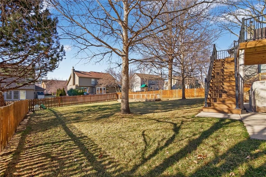 15230 Woodson Lane — photo 43