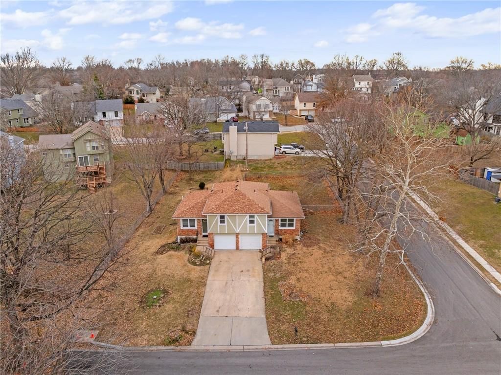 9402 W 48th Terrace — photo 5